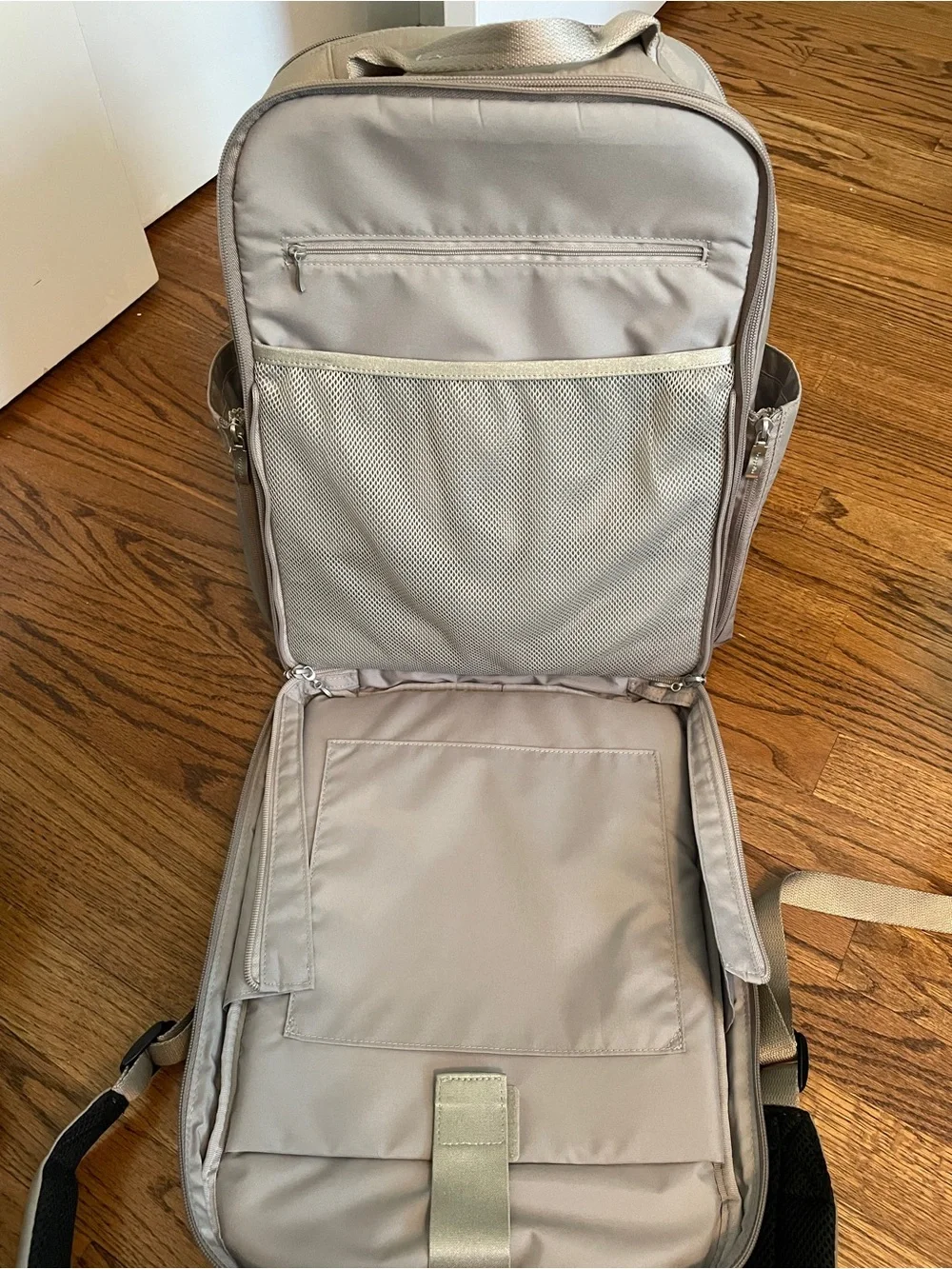 Baggallini Coastal Flip Lock Backpack in Moonrock